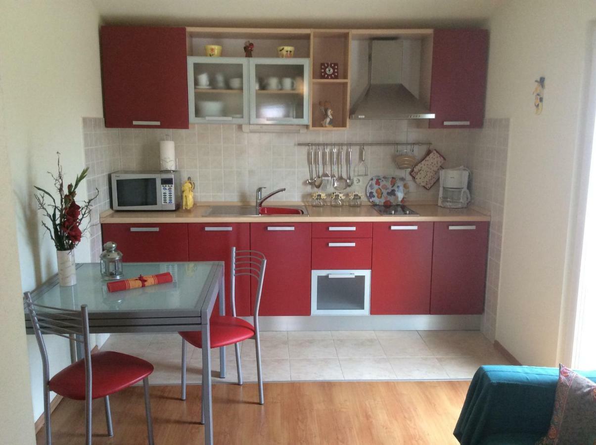 Apartmani Katarina Bol Extérieur photo