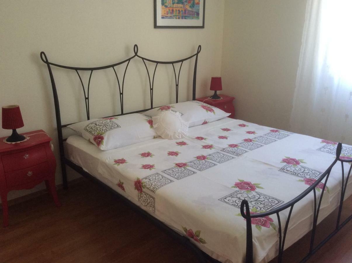 Apartmani Katarina Bol Extérieur photo
