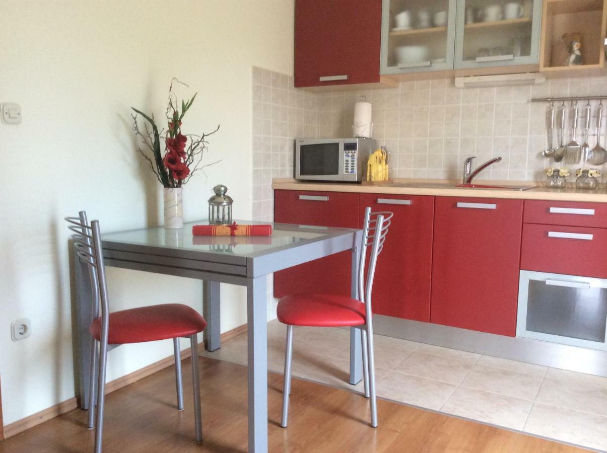 Apartmani Katarina Bol Extérieur photo